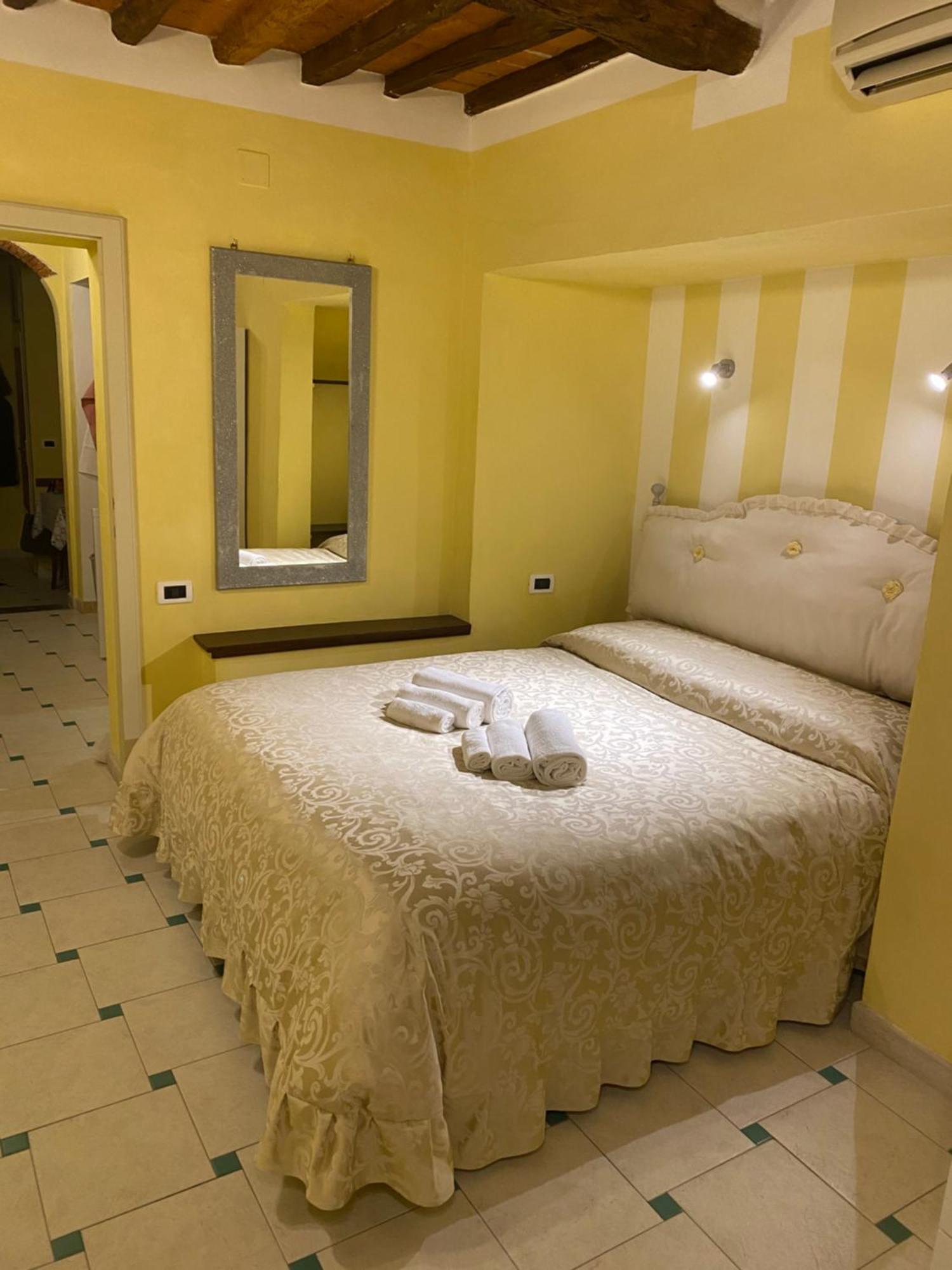 Gaia'S Apartment Pistoia Luaran gambar